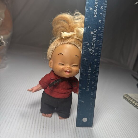 Vintage 60's Cookie Evergreen Ugly Cute Freckle Face Laughing Doll - HONG KONG - Picture 6 of 6